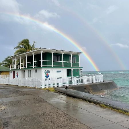 The Wave Hostel Corn Island Brig Bay Esterno foto