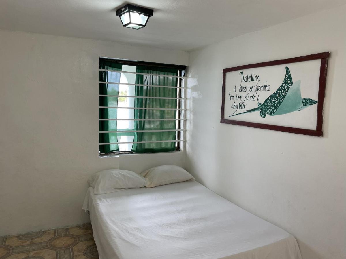 The Wave Hostel Corn Island Brig Bay Esterno foto